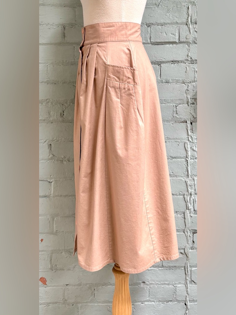Vintage Beige Button-Front Midi Skirt - Picture 5 of 8